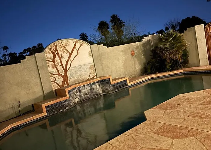 Crystalz Pool Kitchen Dwntwn Stadiums Arts * Phoenix